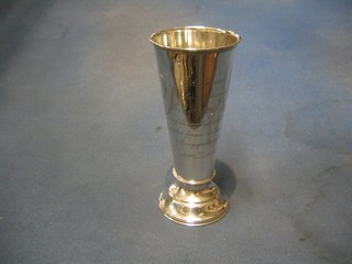 An Art Nouveau Russian engraved silver trumpet shaped vase inscribed, 4 ozs