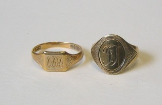 2 lady's 9ct gold signet rings