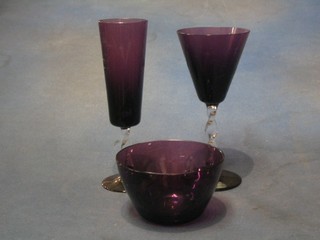 5 plumb coloured and etched Venetian glass finger bowls, a do. champagne flute and 6 various glasses (1 f)