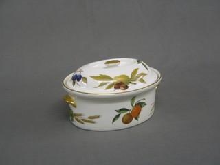 An oval twin handled Royal Worcester Evesham Gold pattern tureen and cover 11"