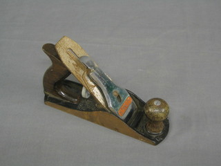 A Stanley Bailey No. 4 steel bottomed smoothing plane