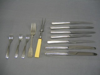 6 modern silver plated table knives by James Dixon together with a tea knife, 3 pickle forks, a carving fork and a silver plated fiddle pattern fork