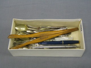 6 silver plated apostle cherry forks, a pair of glove stretchers, 2 Parker fountain pens and 1 other pen
