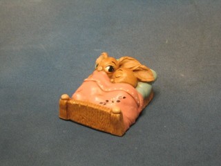 A Pendelfin figure of 2 rabbits sleeping in a double bed 4" (very slight chip to base of bed)