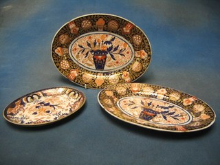 2 18th Century circular Derby porcelain dishes 11" (f and r) and 1 other 7 1/2" (f and r)