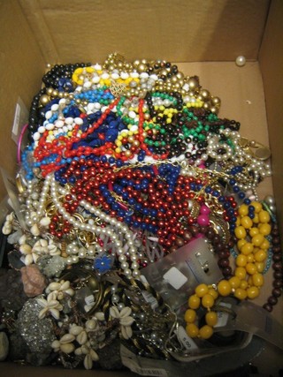 A collection of costume jewellery 