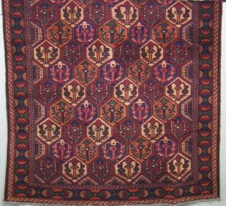 A contemporary Persian Bakhtiari carpet 114" x 76"