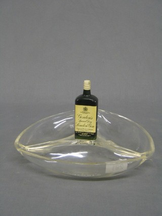 A 1960's Gordon's perspex hors d'eouvres dish, the finial in the form of a bottle of Gordon's gin