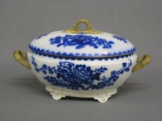 A Shworid Flo Bleu pattern tureen and cover