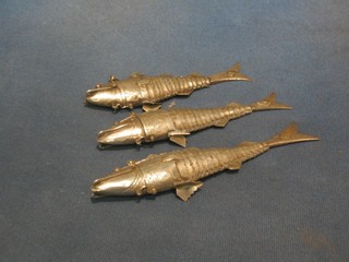 3 Eastern silver trinket boxes in the form of articulated fish, 7", 6" and 5"