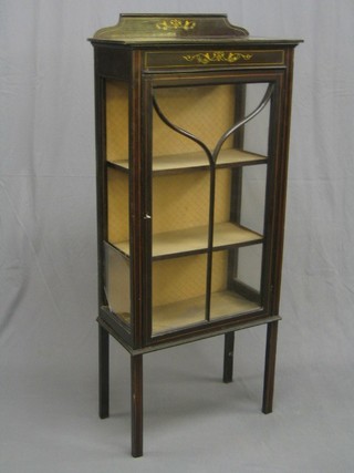 An Edwardian painted inlaid mahogany display cabinet, the interior fitted adjustable shelves enclosed by astragal glazed panelled door 24"