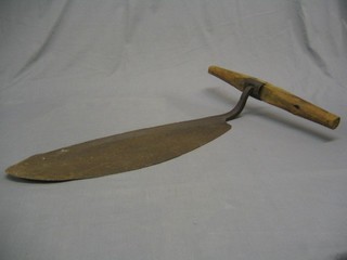 A 19th Century iron straw knife