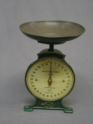 A Salters household scale no.46