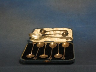 A set of 6 silver coffee spoons, the finials in the form of the Isle of Man, Birmingham 1930, a Victorian silver fiddle pattern teaspoon and 2 Victorian silver fiddle pattern mustard spoons