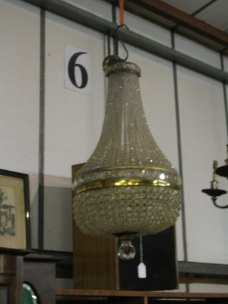 A handsome cut glass waisted light fitting
