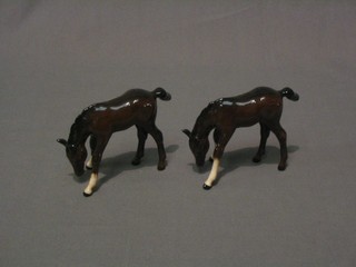 2 Royal Doulton figures of standing bay foals 3"