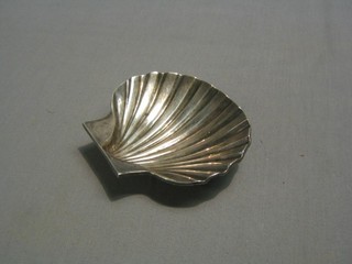 A modern silver scallop shaped butter dish, 9 ozs