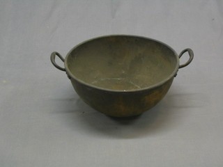 A circular domed copper cooking pot 17"
