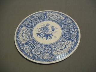 A modern circular Spode blue and white platter 11"