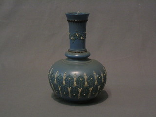 A Doulton blue Silica blue glazed club shaped vase, the base marked Doulton Silica H (slight firing crack and chip to base) 9"
