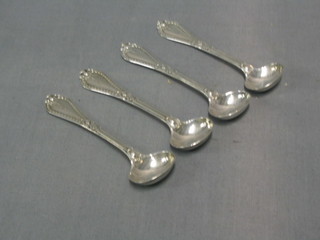 A set of 4 Victorian silver mustard spoons, London 1868, 3 ozs