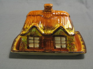 An Arthur Price Cottageware cheese dish and cover 7"