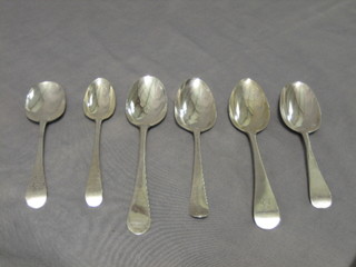 6 antique silver bottom mark table spoons (marks rubbed) 8 ozs