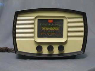 A Murphy 192 radio contained in a white and black plastic case