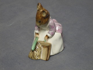 A Beswick Beatrix Potter figure, Hunca Munca Sweeping, base marked 1977