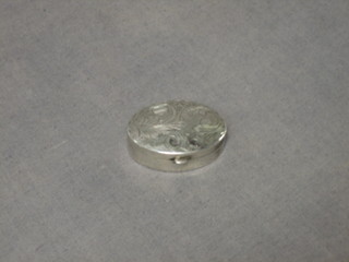 An oval modern Continental silver pill box with hinged lid 1"