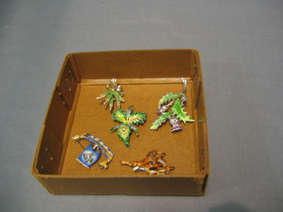 5 1940's/50's enamelled brooches