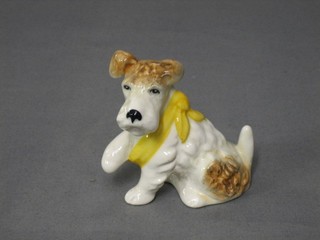 A Sylvac figure of a seated dog with paw in sling, base marked 1433, 3 1/2"