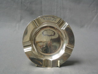 A circular Art Deco silver ashtray, monogrammed Birmingham 1930 4 ozs