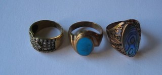 3 gilt metal dress rings