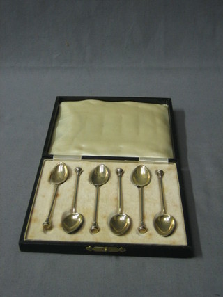 A rectangular silver plated entree dish and cover