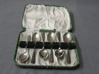 A set of 6 silver rat tail pattern coffee spoons, Birmingham 1928