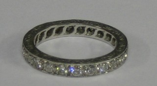 A lady's handsome 18ct white gold eternity ring set diamonds (approx 1.25ct)