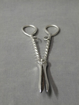 A pair of silver plated grape scissors