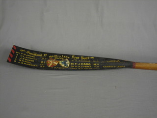 An Emmanuel College painted oars head for the Emmanuel First Head of Lent Race 1930 44"