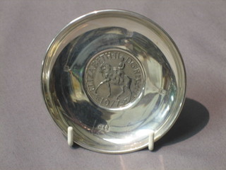 A circular silver Armada ashtray, set a 1977 Silver Jubilee crown, 4" London 1977