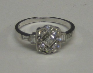 A lady's Art Deco style diamond set dress ring (approx 0.48ct)