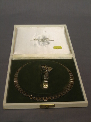 A 9ct gold necklet together with a bracelet, 1 ozs