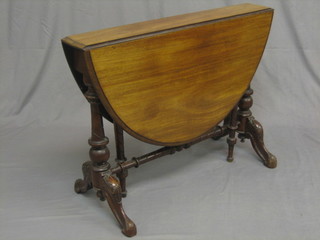 A Victorian walnut oval Sutherland table 36"