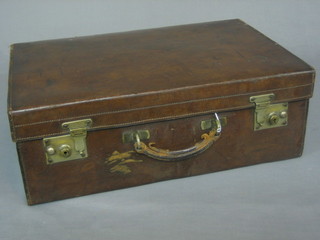 A brown leather vanity case with hinged lid 20"