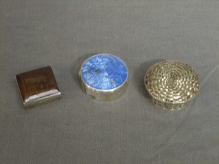 An Art Deco circular Continental silver and blue enamel rouge pot with hinged lid 1", a circular "silver" basketware trinket box with hinged lid 1 1/2" and a square silver pill box with hinged lid 1"