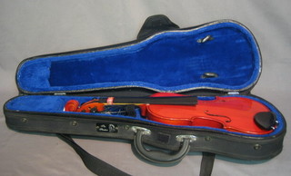 An English violin "The Sentor Student Mk II", cased