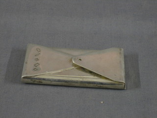 A modern silver card case 3"
