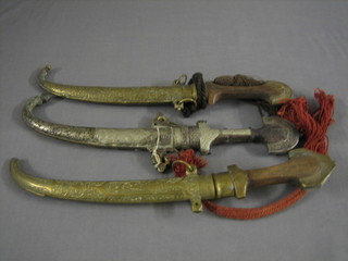 3 Eastern tourist Jambuka daggers, 16"