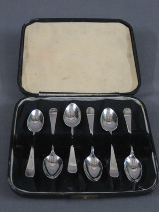 A set of 6 silver Old English pattern coffee spoons, Birmingham 1944, 2 ozs, cased