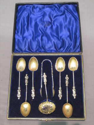 A set of 6 Victorian silver apostle spoons, matching tongs and sifter spoon, Birmingham 1898, cased